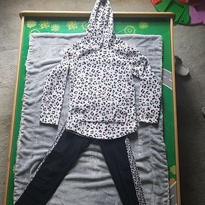 2 outfits great for fall !